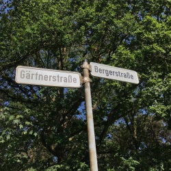 Straßenschild Bergerstraße 